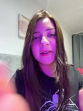 Snapshot of Zoe_Lennoxx chatting on June 22, 11:13 pm Zoe Lennoxx online show from June 22, 11:13 pm