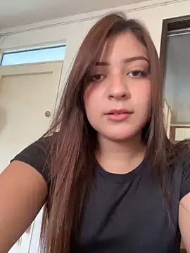 Zoe Lennoxx online show from May 14, 4:26 pm