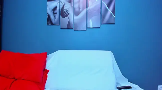 Snapshot of andboyfor6 chatting on March 1, 4:54 pm andboyfor6 online show from March 1, 4:54 pm