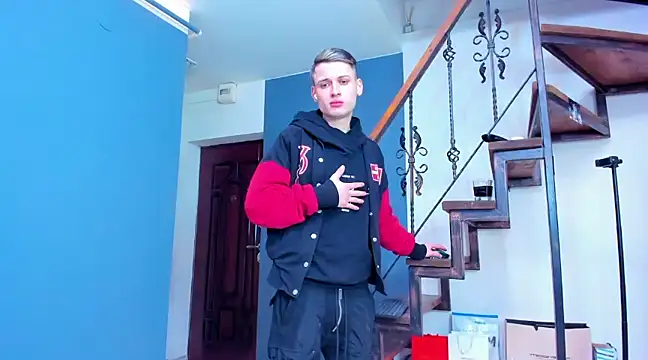 Snapshot of andboyfor6 chatting on February 13, 5:16 am andboyfor6 online show from February 13, 5:16 am