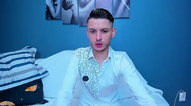 Snapshot of andboyfor6 chatting on February 20, 11:20 am andboyfor6 online show from February 20, 11:20 am