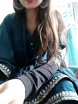 Snapshot of Noor_Darliing chatting on March 7, 3:28 pm Noor Darliing online show from March 7, 3:28 pm