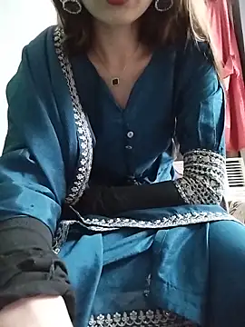 Snapshot of Noor_Darliing chatting on June 10, 3:35 pm Noor Darliing online show from June 10, 3:35 pm