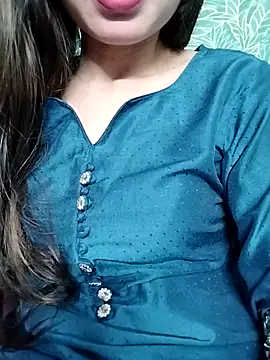 Snapshot of Noor_Darliing chatting on March 7, 9:48 pm Noor Darliing online show from March 7, 9:48 pm