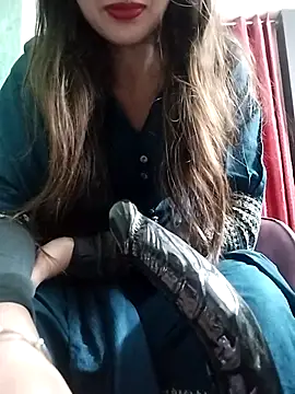 Noor Darliing online show from December 16, 3:05 pm