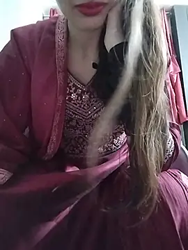 Snapshot of Noor_Darliing chatting on July 10, 3:23 pm Noor Darliing online show from July 10, 3:23 pm