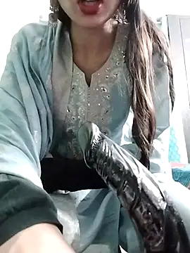 Snapshot of Noor_Darliing chatting on March 1, 6:21 pm Noor Darliing online show from March 1, 6:21 pm