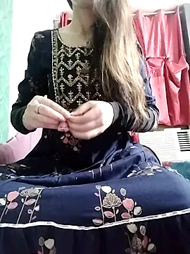 Noor Darliing online show from May 3, 3:59 pm