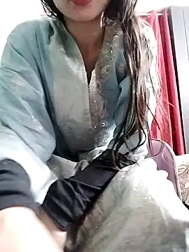 Snapshot of Noor_Darliing chatting on March 22, 6:14 pm Noor Darliing online show from March 22, 6:14 pm