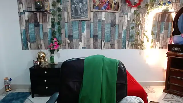 KarimaSarabe online show from February 10, 9:03 pm