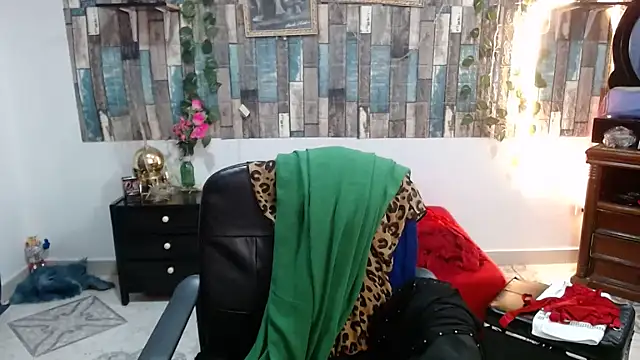 KarimaSarabe online show from February 9, 8:40 pm