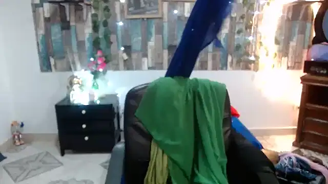 KarimaSarabe online show from February 6, 9:11 pm