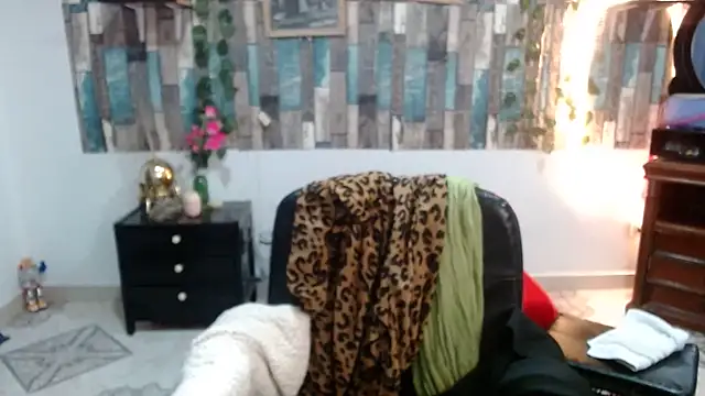 KarimaSarabe online show from February 7, 9:23 pm