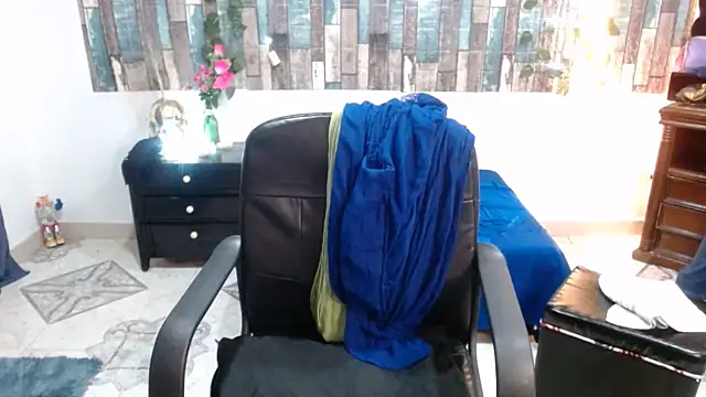 KarimaSarabe online show from February 5, 9:32 pm