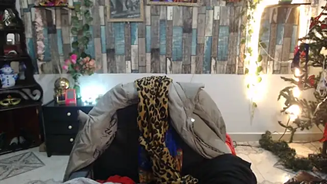 KarimaSarabe online show from December 5, 8:50 pm