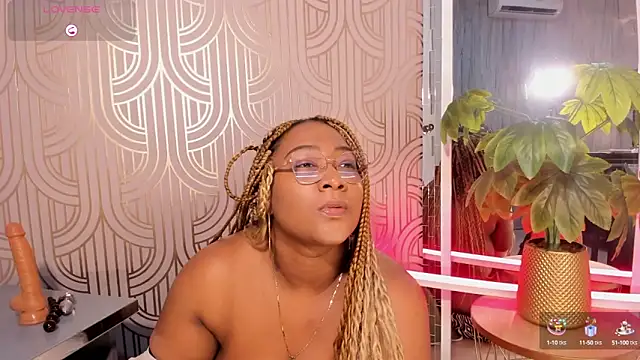 AmmyNoirr online show from March 4, 1:28 pm