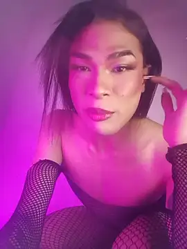 Snapshot of Victor-and-shelly chatting on November 30, 9:26 pm Victor-and-shelly online show from November 30, 9:26 pm