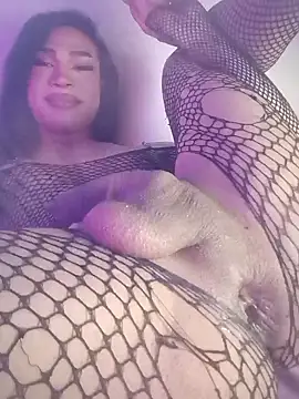 Snapshot of Victor-and-shelly chatting on October 27, 8:04 am Victor-and-shelly online show from October 27, 8:04 am