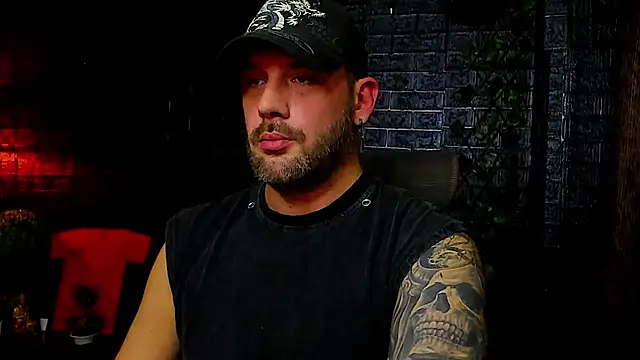 Snapshot of LexXHardy chatting on October 25, 1:16 am LexXHardy online show from October 25, 1:16 am