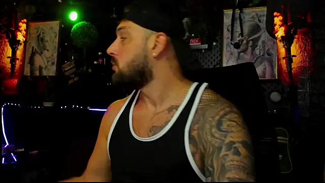 Snapshot of LexXHardy chatting on July 11, 9:48 pm LexXHardy online show from July 11, 9:48 pm