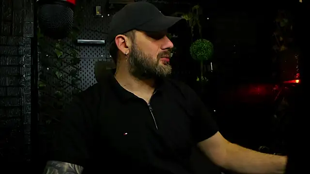 LexXHardy online show from April 14, 3:28 pm