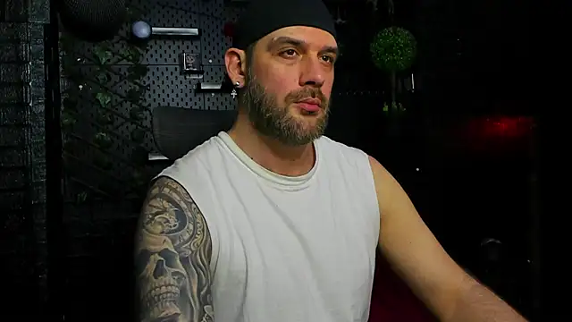 LexXHardy online show from April 5, 11:33 pm