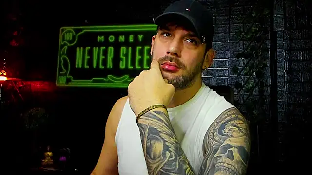 LexXHardy online show from February 9, 8:29 pm