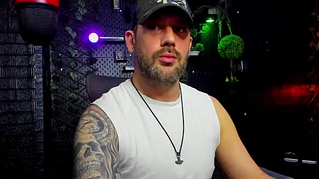 LexXHardy online show from April 3, 3:51 pm