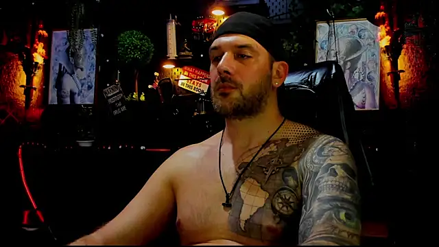 Snapshot of LexXHardy chatting on June 11, 4:26 pm LexXHardy online show from June 11, 4:26 pm