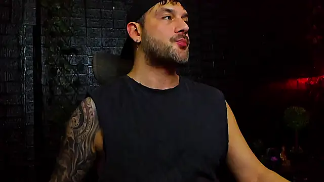 Snapshot of LexXHardy chatting on November 30, 3:29 am LexXHardy online show from November 30, 3:29 am