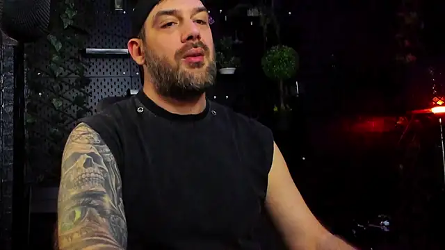 LexXHardy online show from April 18, 4:31 pm