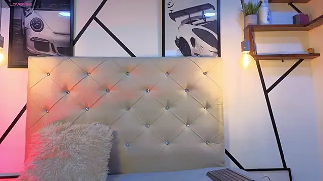 violetasimonz online show from April 13, 11:09 pm