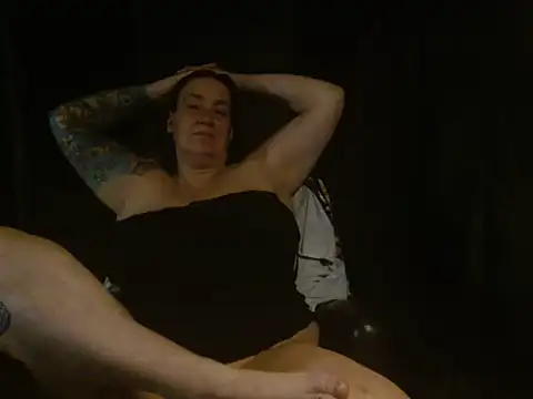 SimoneMoore online show from December 23, 8:02 am