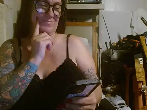 SimoneMoore online show from March 24, 3:28 am