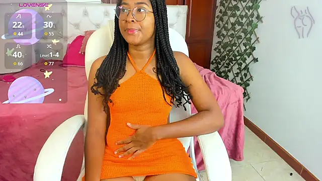 Snapshot of Andrea_Williams24 chatting on May 24, 3:12 pm Andrea Williams24 online show from May 24, 3:12 pm