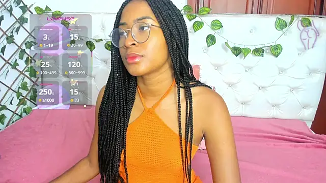 Snapshot of Andrea_Williams24 chatting on November 10, 12:10 pm Andrea Williams24 online show from November 10, 12:10 pm