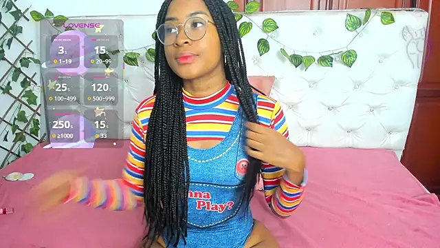 Snapshot of Andrea_Williams24 chatting on October 31, 12:13 pm Andrea Williams24 online show from October 31, 12:13 pm