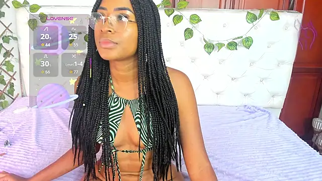 Snapshot of Andrea_Williams24 chatting on September 20, 11:48 am Andrea Williams24 online show from September 20, 11:48 am