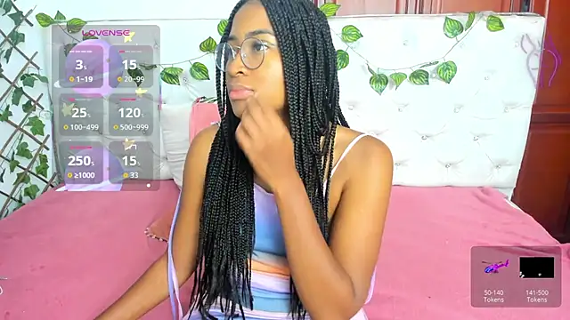 Snapshot of Andrea_Williams24 chatting on October 20, 12:17 pm Andrea Williams24 online show from October 20, 12:17 pm