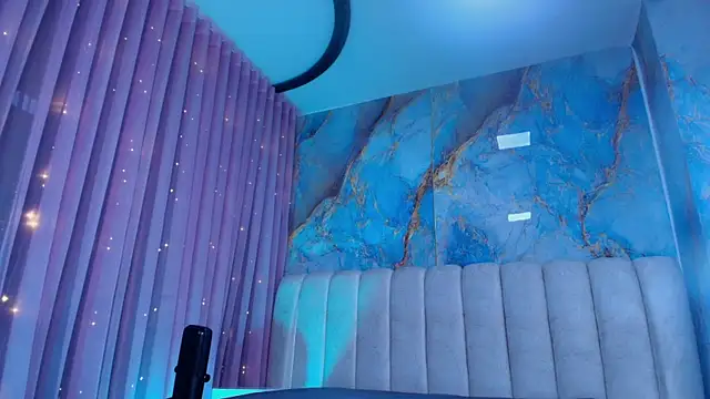  sex mia online show from April 8, 7:15 pm