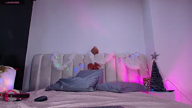  sex mia online show from December 17, 7:19 pm