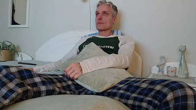 StrongBill online show from February 1, 3:28 pm