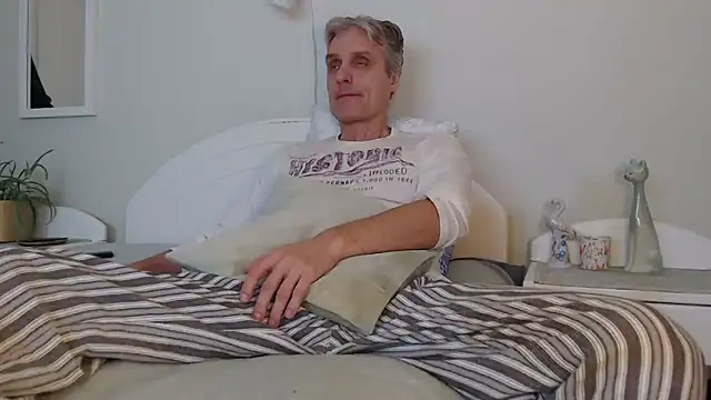 StrongBill online show from December 24, 2:12 pm