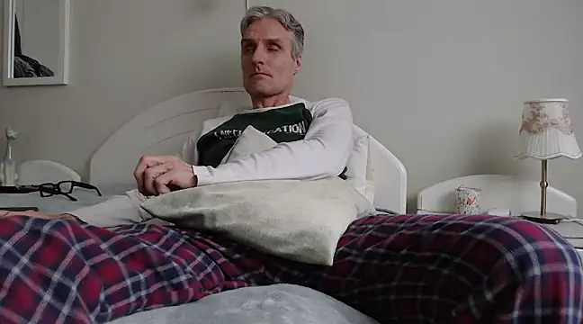 StrongBill online show from March 2, 2:58 pm