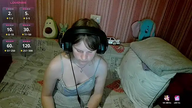 Kathlyn  Heath online show from April 18, 7:07 pm
