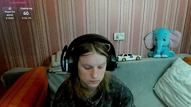 Kathlyn  Heath online show from April 8, 6:42 pm