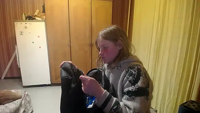 Kathlyn  Heath online show from March 22, 7:53 pm
