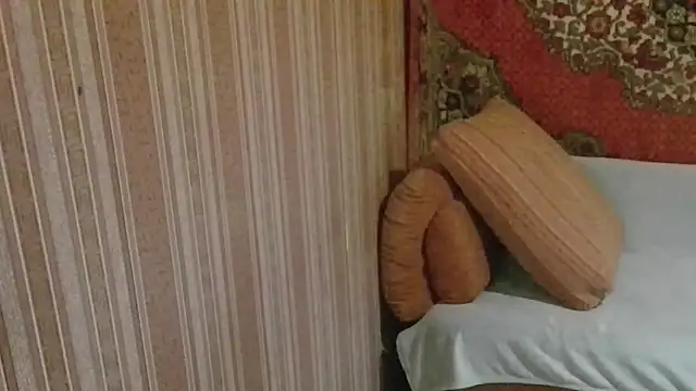 Kathlyn  Heath online show from March 4, 8:49 pm