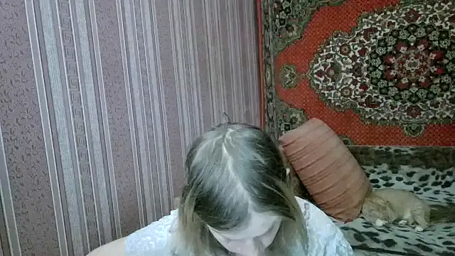 Kathlyn  Heath online show from February 7, 11:35 pm