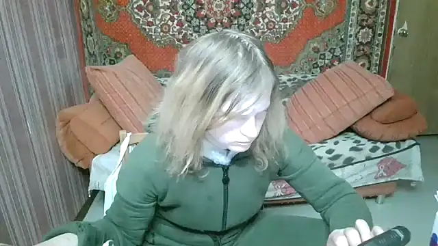 Kathlyn  Heath online show from January 5, 8:12 pm